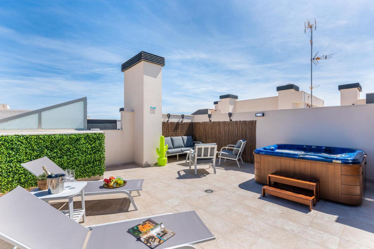 La Zenia Cocoon - Luxury Penthouse With Jacuzzi, 2 Pools, Indoor Heated Pool, Sauna, Gym, Playstation Leilighet Dehesa de Campoamor  Eksteriør bilde